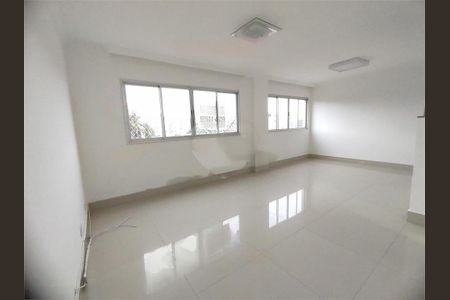 Apartamento à venda com 240m², 4 quartos e 2 vagas