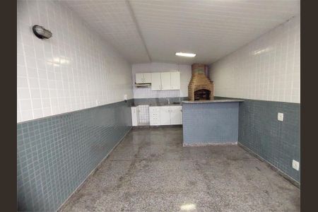 Apartamento à venda com 240m², 4 quartos e 2 vagas