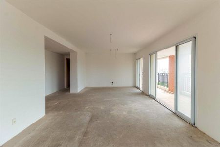 Apartamento à venda com 224m², 4 quartos e 4 vagas