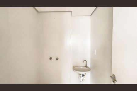 Apartamento à venda com 40m², 2 quartos e sem vaga Apartamento à venda com 40m², 2 quartos e sem vagaBanheiro