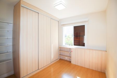 Apartamento à venda com 105m², 3 quartos e 1 vaga Apartamento à venda com 105m², 3 quartos e 1 vagaQuarto 2