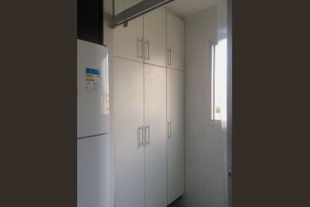 Apartamento à venda com 55m², 2 quartos e 1 vaga Apartamento à venda com 55m², 2 quartos e 1 vagaÁrea de Serviço