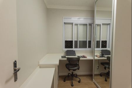 Quarto 1 de apartamento à venda com 3 quartos, 65m² em Vila Satúrnia, Campinas