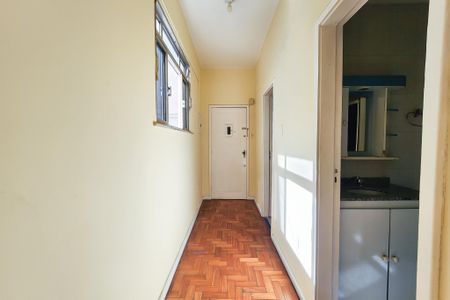Apartamento para alugar com 75m², 2 quartos e sem vagaCorredor