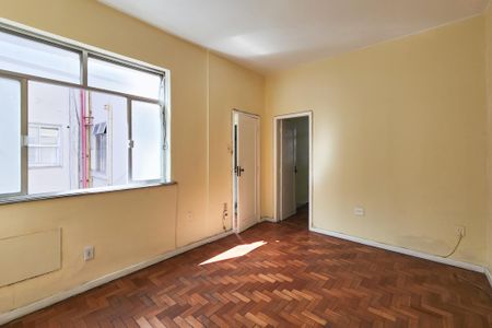 Apartamento para alugar com 75m², 2 quartos e sem vagaSala