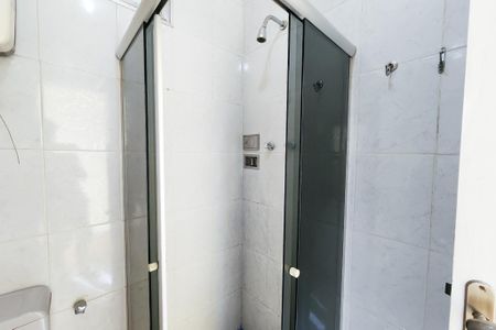 Apartamento para alugar com 75m², 2 quartos e sem vagaBanheiro