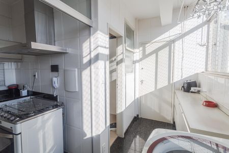 Apartamento à venda com 150m², 4 quartos e 1 vagaÁrea de Serviço