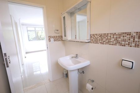 Apartamento à venda com 100m², 2 quartos e 2 vagas Apartamento à venda com 100m², 2 quartos e 2 vagasBanheiro