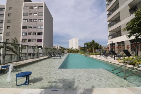 Apartamento à venda com 91m², 2 quartos e 2 vagasÁrea comum - Piscina
