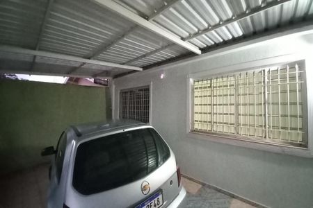 Casa à venda com 120m², 2 quartos e 3 vagas Casa à venda com 120m², 2 quartos e 3 vagasGaragem