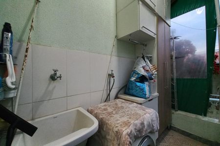 Casa à venda com 120m², 2 quartos e 3 vagas Casa à venda com 120m², 2 quartos e 3 vagasÁrea de Serviço