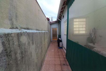 Casa à venda com 120m², 2 quartos e 3 vagas Casa à venda com 120m², 2 quartos e 3 vagasCorredor