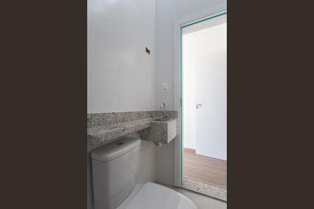 Casa à venda com 122m², 2 quartos e 1 vaga Casa à venda com 122m², 2 quartos e 1 vagaBanheiro da Suíte 1