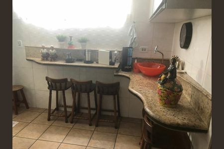 Casa à venda com 250m², 5 quartos e 2 vagas