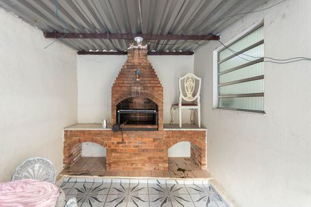 Casa à venda com 286m², 3 quartos e 4 vagasQuintal