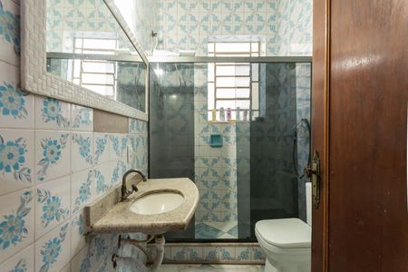 Casa à venda com 286m², 3 quartos e 4 vagasBanheiro