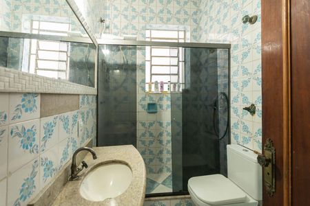 Casa à venda com 286m², 3 quartos e 4 vagasBanheiro