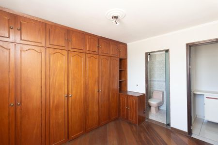 Apartamento à venda com 53m², 2 quartos e 1 vaga Apartamento à venda com 53m², 2 quartos e 1 vagaSuíte