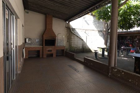 Apartamento à venda com 53m², 2 quartos e 1 vaga Apartamento à venda com 53m², 2 quartos e 1 vagaÁrea comum - Salão de festas