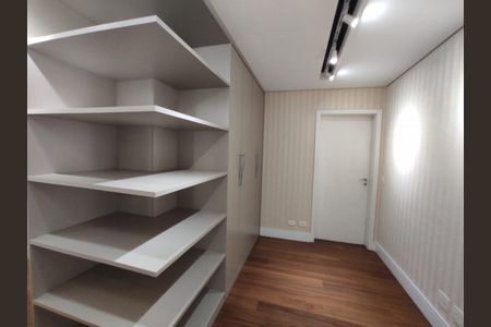 Apartamento à venda com 205m², 4 quartos e 4 vagas