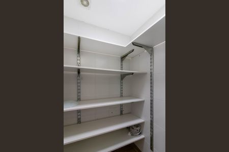 Apartamento à venda com 71m², 3 quartos e 1 vaga Apartamento à venda com 71m², 3 quartos e 1 vagaDespensa