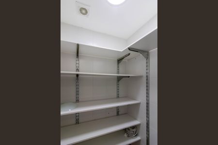 Apartamento à venda com 71m², 3 quartos e 1 vaga Apartamento à venda com 71m², 3 quartos e 1 vagaDespensa