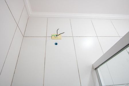 Apartamento à venda com 74m², 2 quartos e 1 vaga Apartamento à venda com 74m², 2 quartos e 1 vagaBanheiro