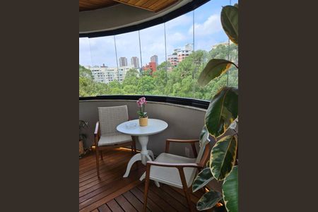 Apartamento à venda com 198m², 4 quartos e 3 vagas Apartamento à venda com 198m², 4 quartos e 3 vagasFoto 13