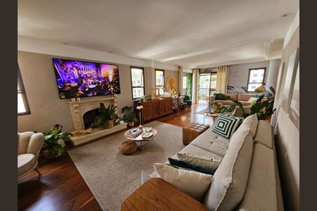 Apartamento à venda com 198m², 4 quartos e 3 vagas Apartamento à venda com 198m², 4 quartos e 3 vagasFoto 03