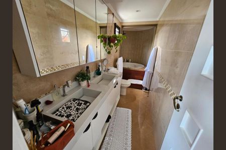 Apartamento à venda com 198m², 4 quartos e 3 vagas Apartamento à venda com 198m², 4 quartos e 3 vagasFoto 26