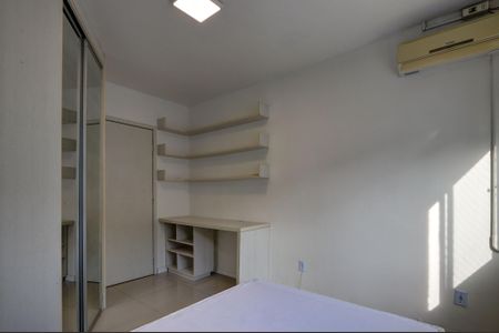 Apartamento à venda com 47m², 1 quarto e 1 vaga Apartamento à venda com 47m², 1 quarto e 1 vagaCloset do quarto
