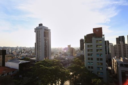 Apartamento à venda com 350m², 4 quartos e 2 vagas Apartamento à venda com 350m², 4 quartos e 2 vagasVista da Cobertura