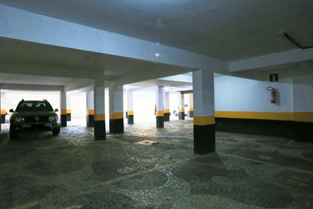 Apartamento à venda com 350m², 4 quartos e 2 vagas Apartamento à venda com 350m², 4 quartos e 2 vagasGaragem