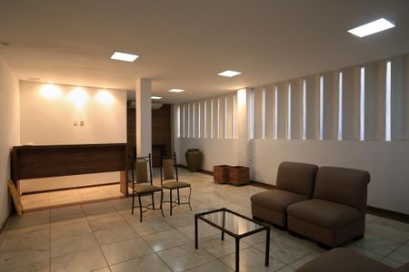 Apartamento à venda com 350m², 4 quartos e 2 vagas Apartamento à venda com 350m², 4 quartos e 2 vagasÁrea comum - Salão de festas