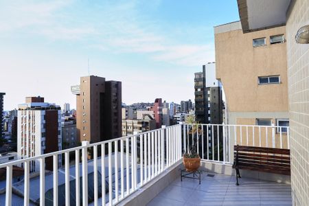 Apartamento à venda com 350m², 4 quartos e 2 vagas Apartamento à venda com 350m², 4 quartos e 2 vagasVaranda da Suíte