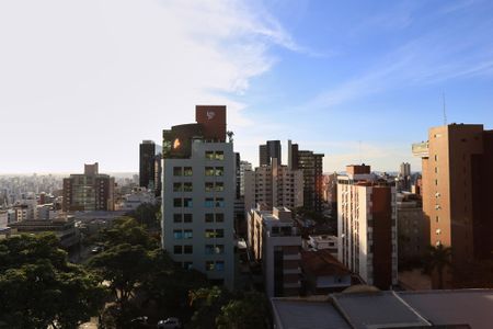 Apartamento à venda com 350m², 4 quartos e 2 vagas Apartamento à venda com 350m², 4 quartos e 2 vagasVista da Cobertura