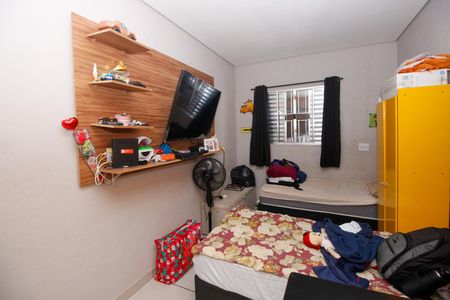 Casa à venda com 100m², 2 quartos e 3 vagasQuarto 2