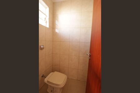 Casa à venda com 250m², 4 quartos e 3 vagasBanheiro de serviço 2