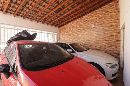 Casa à venda com 250m², 4 quartos e 3 vagasGaragem