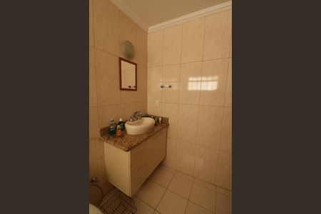 Casa à venda com 250m², 4 quartos e 3 vagasBanheiro/Suite 1