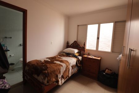 Casa à venda com 250m², 4 quartos e 3 vagasSuite 3