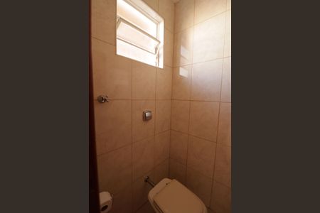 Casa à venda com 250m², 4 quartos e 3 vagasBanheiro de serviço 2