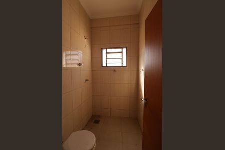 Casa à venda com 250m², 4 quartos e 3 vagasBanheiro de Serviço