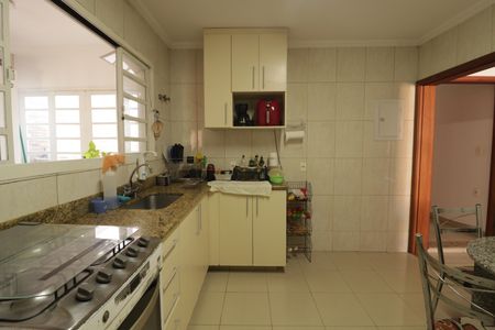Casa à venda com 250m², 4 quartos e 3 vagasCozinha