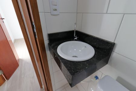 Apartamento à venda com 50m², 2 quartos e 1 vagaBanheiro Social - Pia
