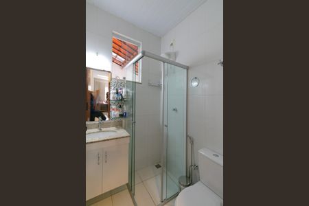 Casa à venda com 350m², 3 quartos e 4 vagasBanheiro 2