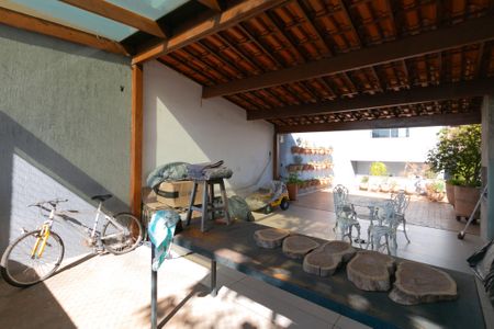 Casa à venda com 350m², 3 quartos e 4 vagasÁrea Gourmet