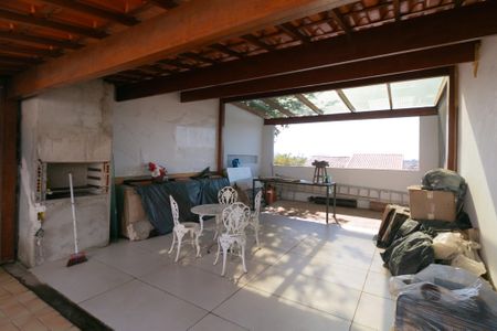 Casa à venda com 350m², 3 quartos e 4 vagasÁrea Gourmet