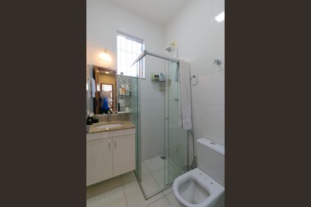 Casa à venda com 350m², 3 quartos e 4 vagasBanheiro Social