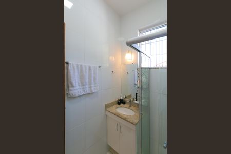 Casa à venda com 350m², 3 quartos e 4 vagasBanheiro Social